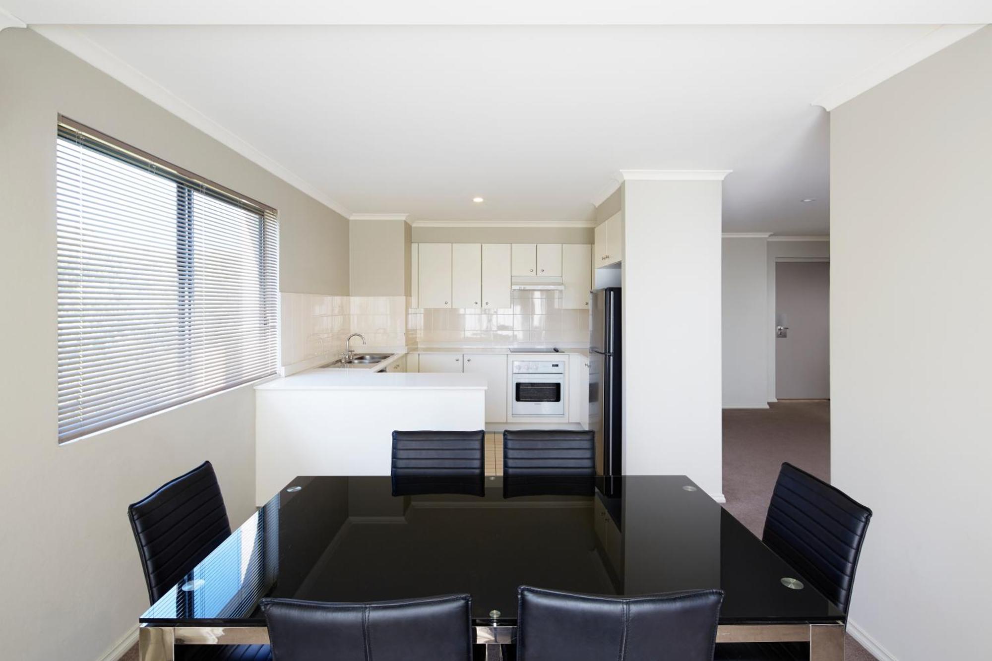 Three-Bedroom Deluxe Apartment,704043982:JPEG